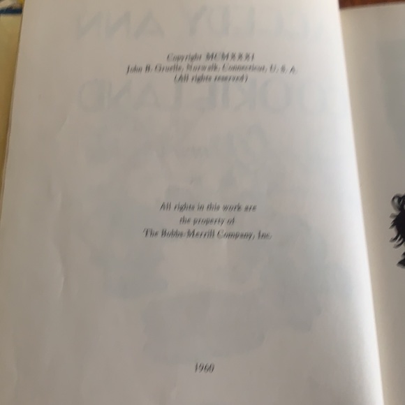 Vintage Raggedy Ann Books-1960-1961. Set of 2 - Picture 8 of 13